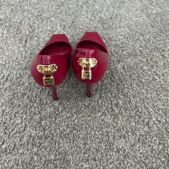 Louis Vuitton heels - Picture 4 of 4